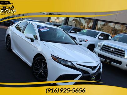 Used 2022 Toyota Camry SE w/ Carpet Mat Package (TMS)