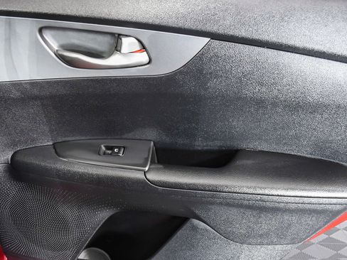 Used 2021 Kia Forte LXS image 27