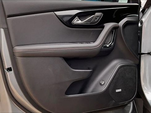 New 2025 Chevrolet Blazer RS image 11