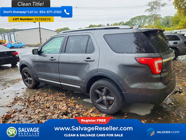 Used 2016 Ford Explorer XLT w/ Equipment Group 202A AWD/4WD image 3