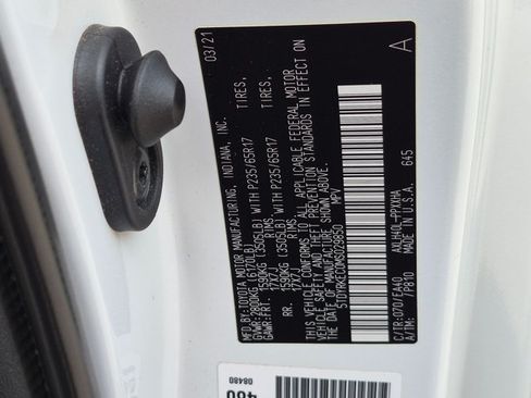 Used 2021 Toyota Sienna XLE FWD image 18