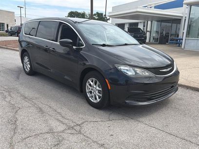 Used 2017 Chrysler Pacifica Touring