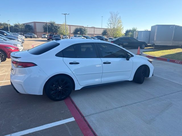 Used 2021 Toyota Corolla SE FWD image 3