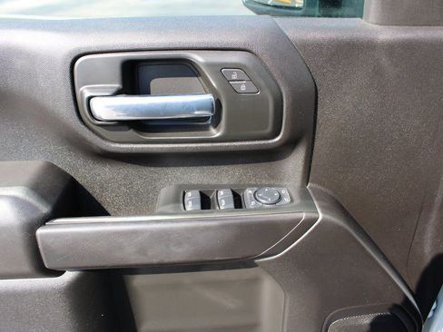 Used 2025 Chevrolet Silverado 2500 W/T w/ WT/CX Safety Package AWD/4WD image 33