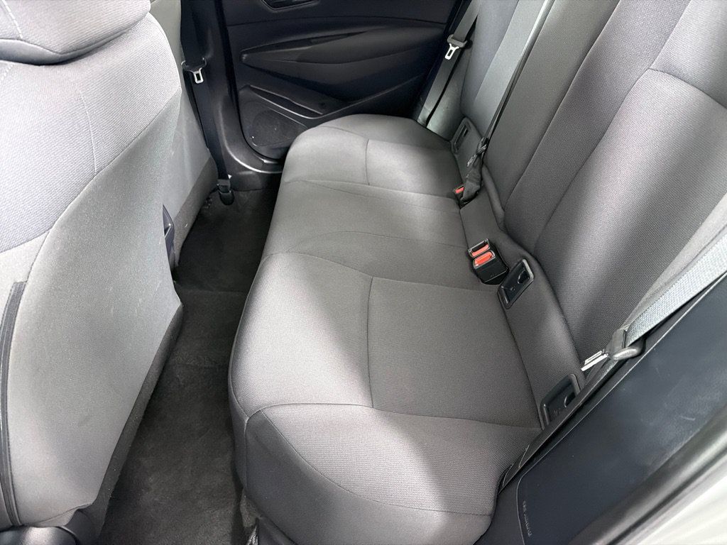 Used 2022 Toyota Corolla LE FWD image 18