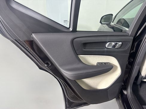 Used 2024 Volvo XC40 B5 Plus AWD/4WD image 26