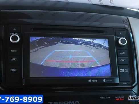 Used 2015 Toyota Tacoma TRD Pro image 25