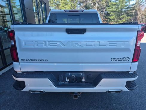 Used 2021 Chevrolet Silverado 1500 High Country w/ Z71 Off-Road Package image 8