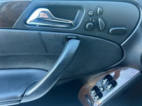 Used 2007 Mercedes-Benz C 280 3.0L Luxury image 21