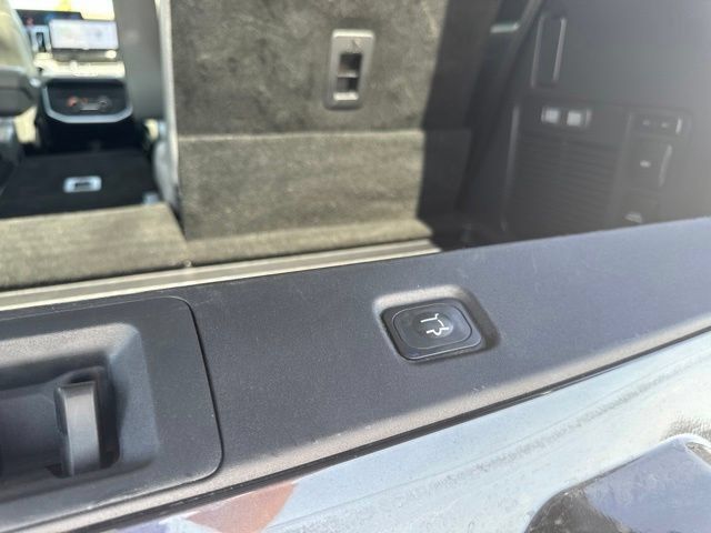 Used 2025 Ford Expedition Active AWD/4WD image 24