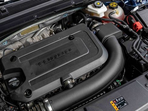 Used 2023 Buick Envision Essence image 28