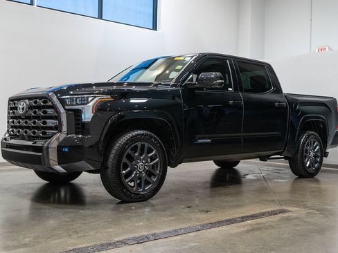 Used 2023 Toyota Tundra Platinum AWD/4WD image 3