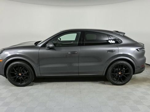 Certified 2025 Porsche Cayenne Coupe image 2