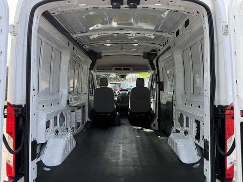 Used 2019 Ford Transit 250 130 Medium Roof image 13