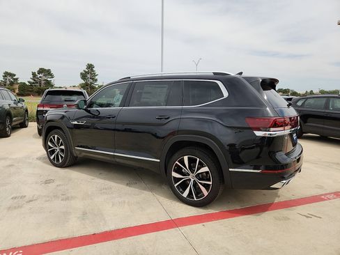New 2026 Volkswagen Atlas SEL Premium R-Line AWD/4WD image 4