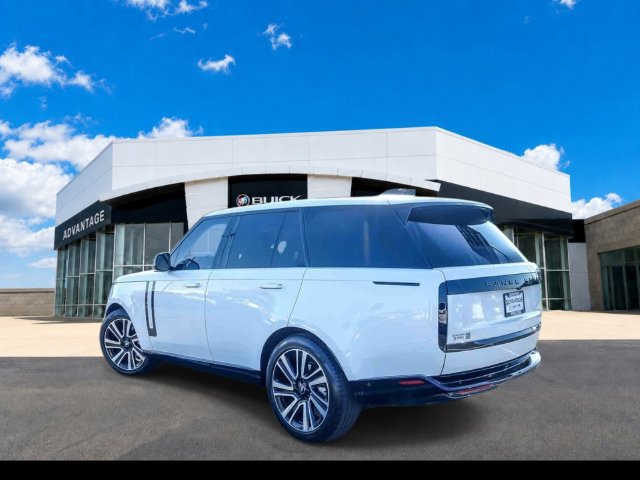 Used 2023 Land Rover Range Rover SE AWD/4WD image 6