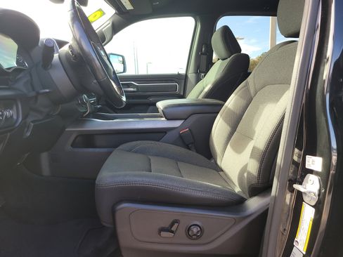 Used 2019 RAM 1500 Big Horn image 18