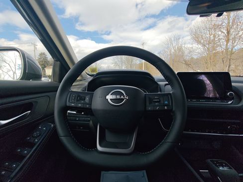 Used 2026 Nissan Rogue SV w/ Cold Weather Package image 16