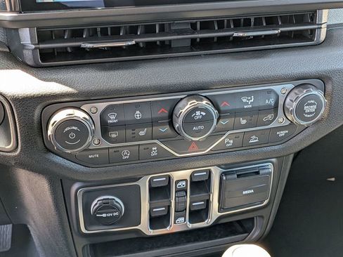 New 2026 Jeep Wrangler Sport image 21