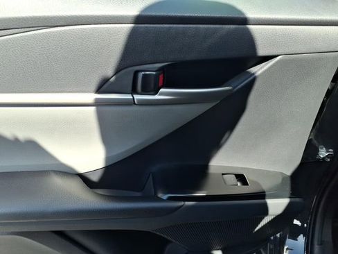 New 2026 Toyota Camry SE w/ Convenience Package FWD image 6