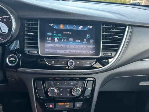 Used 2018 Buick Encore Sport Touring image 18