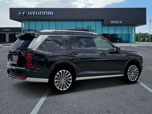 New 2026 Hyundai Palisade Calligraphy FWD image 8