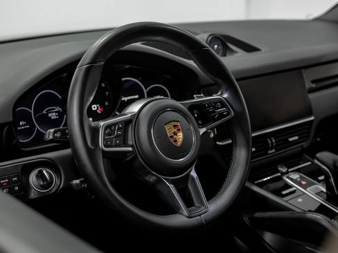 Used 2022 Porsche Cayenne image 14