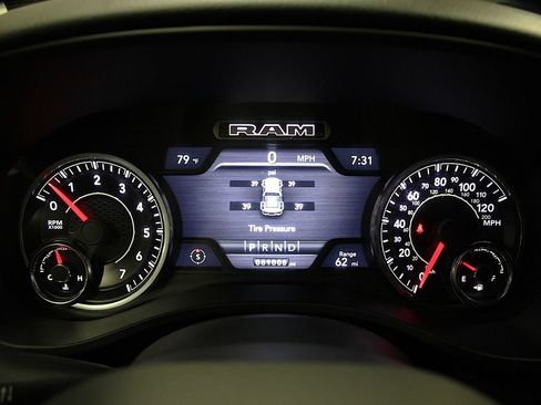 Certified 2019 RAM 1500 Big Horn AWD/4WD image 12