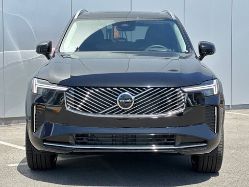 New 2025 Volvo XC90 B6 Ultra w/ Lounge Package AWD/4WD image 8