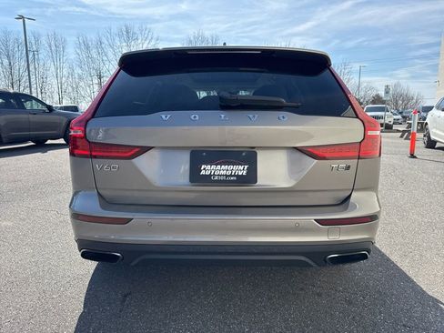 Used 2020 Volvo V60 T5 Cross Country image 6