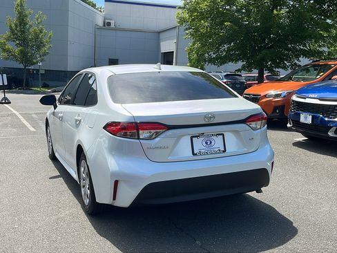 Used 2024 Toyota Corolla LE FWD image 7