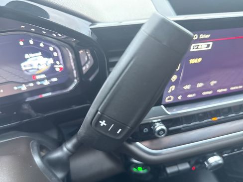 Used 2022 GMC Sierra 1500 SLT w/ X31 Off-Road Package image 19