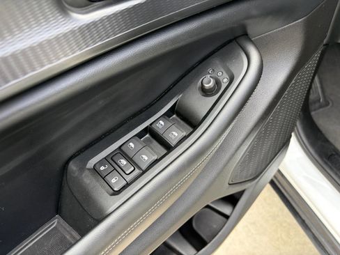 Used 2024 Jeep Grand Cherokee L Laredo image 12