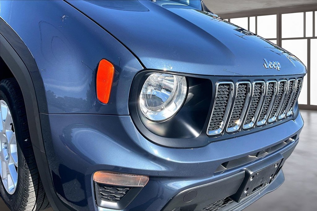 Used 2020 Jeep Renegade Sport w/ Sport Appearance Group AWD/4WD image 29