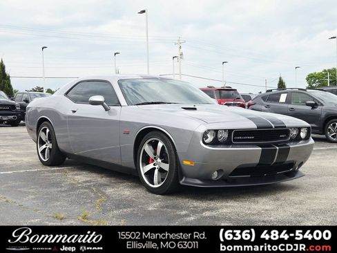 Used 2014 Dodge Challenger SRT8 w/ Harman/Kardon Audio Group RWD image 1