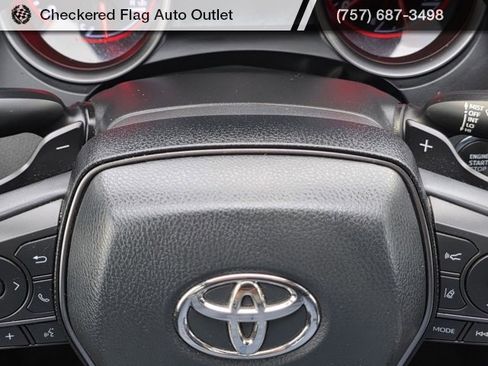 Used 2021 Toyota Camry XSE image 28