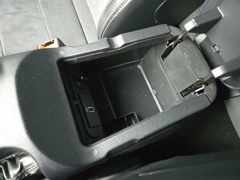 Used 2019 Ford Mustang Shelby GT350 w/ Technology Package RWD image 64