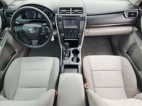 Used 2016 Toyota Camry LE FWD image 25
