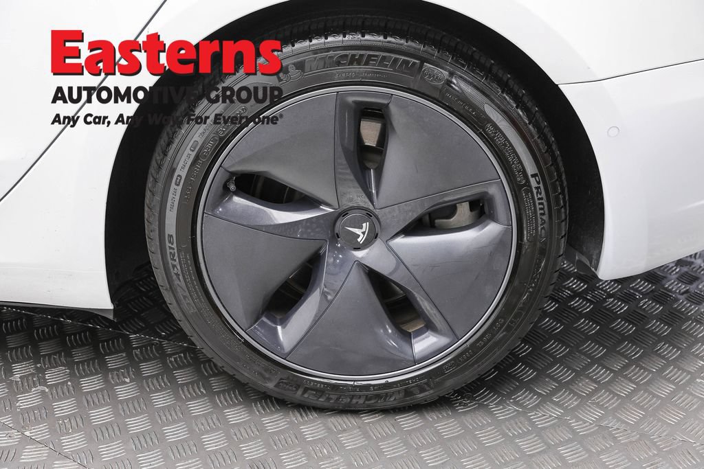 Used 2022 Tesla Model 3 Long Range AWD/4WD image 9
