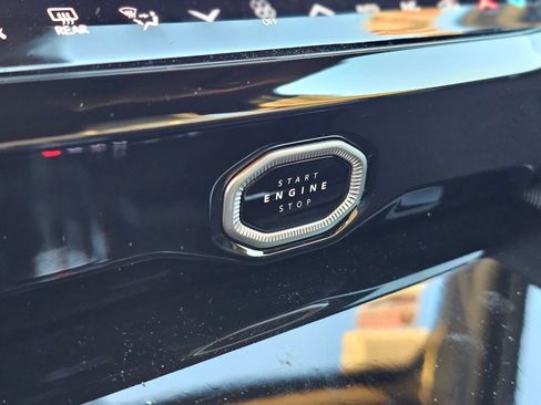 New 2026 Jeep Grand Cherokee Altitude image 12