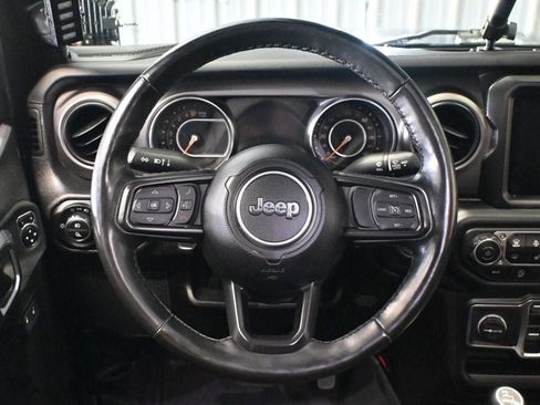 Used 2023 Jeep Gladiator Sport AWD/4WD image 16