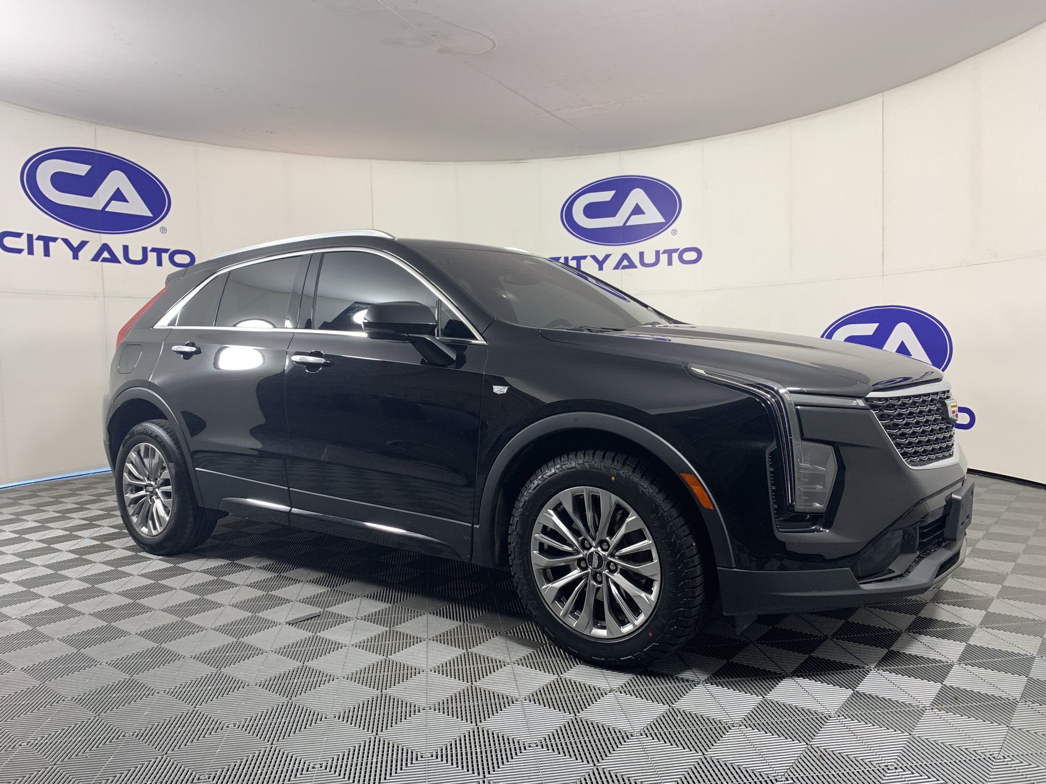 Used 2024 Cadillac XT4 Premium Luxury AWD/4WD image 1