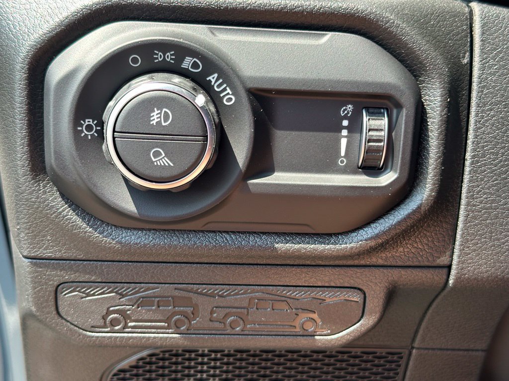 New 2026 Jeep Gladiator Sport AWD/4WD image 41