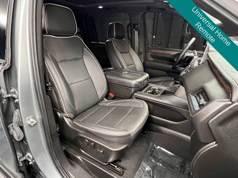 Used 2023 Chevrolet Suburban Premier AWD/4WD image 5