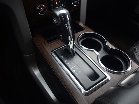 Used 2013 Ford F150 Lariat w/ Lariat Chrome Pkg image 12