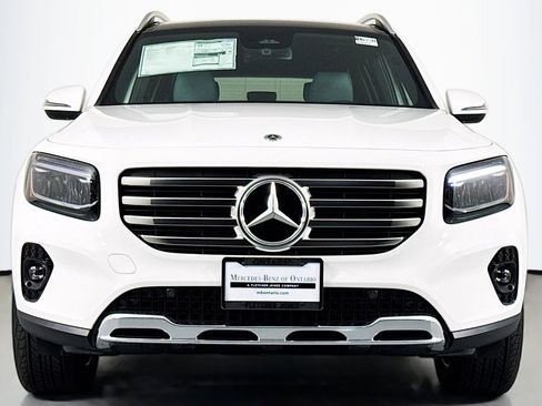 New 2026 Mercedes-Benz GLB 250 image 2
