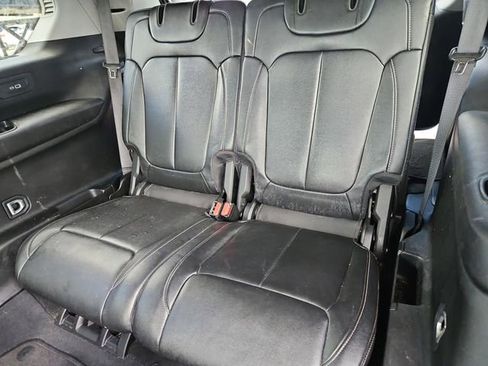 Used 2023 Jeep Grand Cherokee L Limited w/ Trailer Tow Group (B) image 16