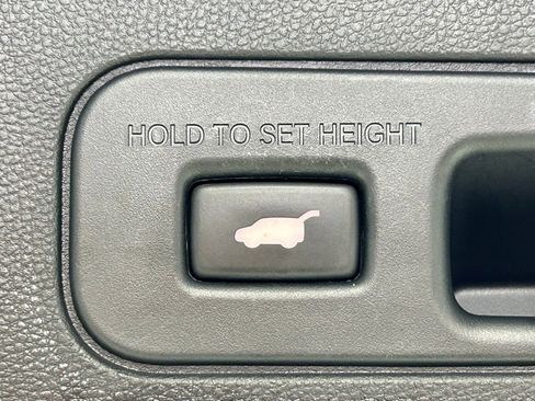 Used 2023 Acura MDX A-Spec image 16