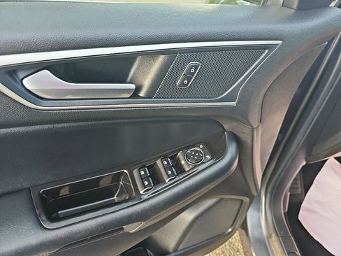 Used 2017 Ford Edge SEL w/ Equipment Group 201A image 10