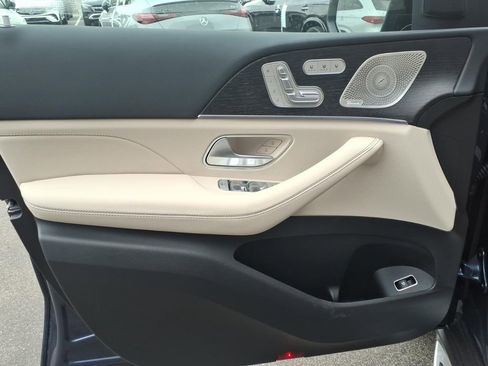 New 2026 Mercedes-Benz GLS 450 4MATIC image 11